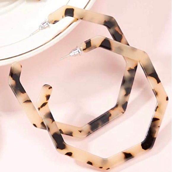 Jewelry - ✨2/$25✨Tortoise Hoops✨